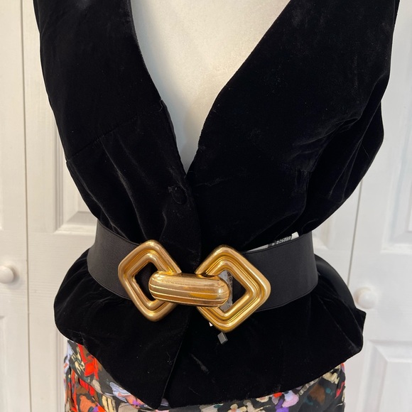 Zara  Combination Velvet Vest. - Picture 10 of 10